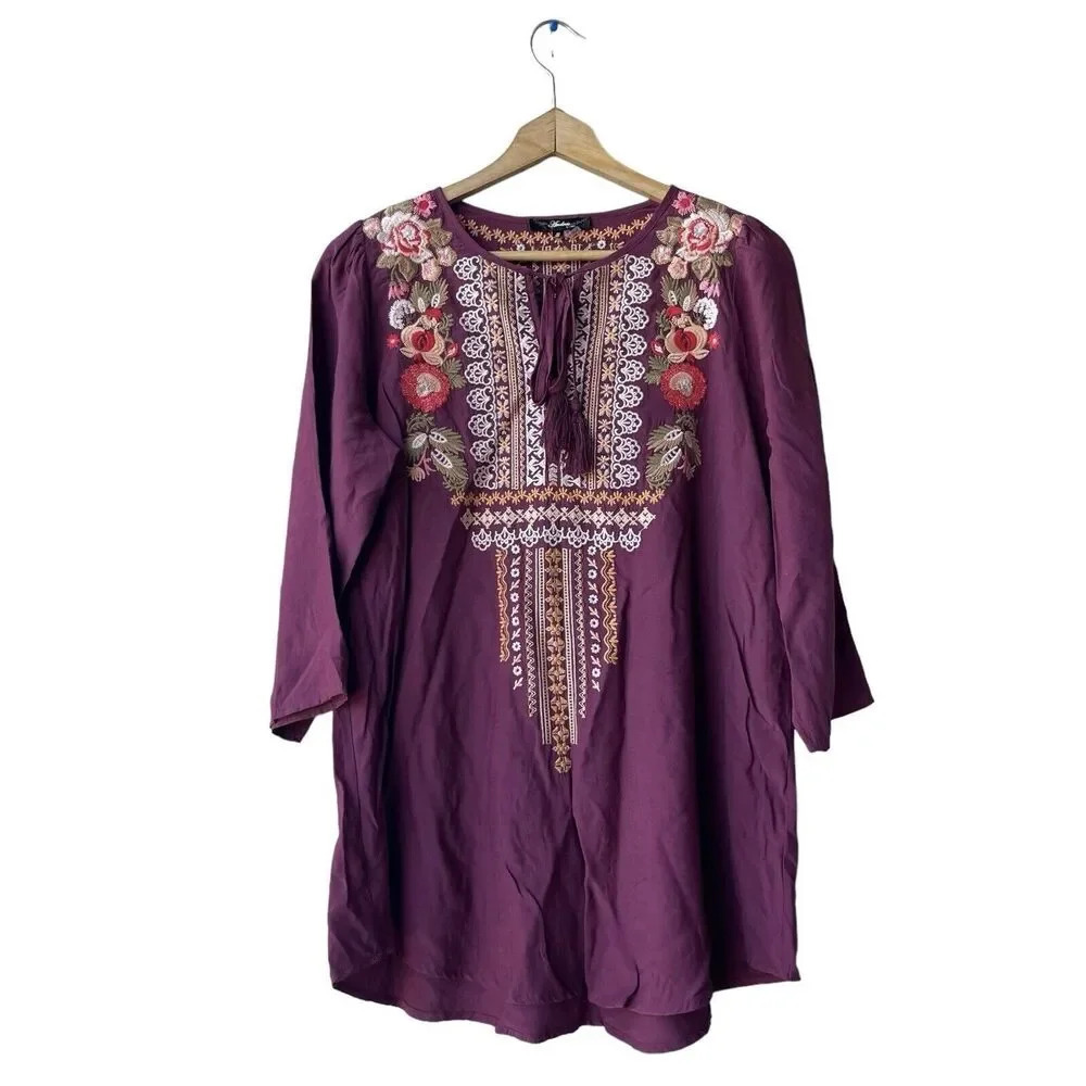 ANDREE by UNIT Tunic Top Women’s S Plum Embroidered Roll-tab Sleeve Tassel Shirt